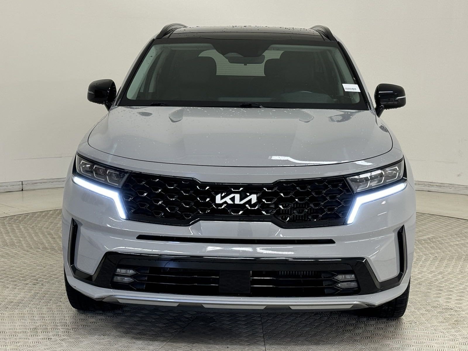 Used 2022 Kia Sorento SX with VIN 5XYRK4LF8NG128612 for sale in Richardson, TX