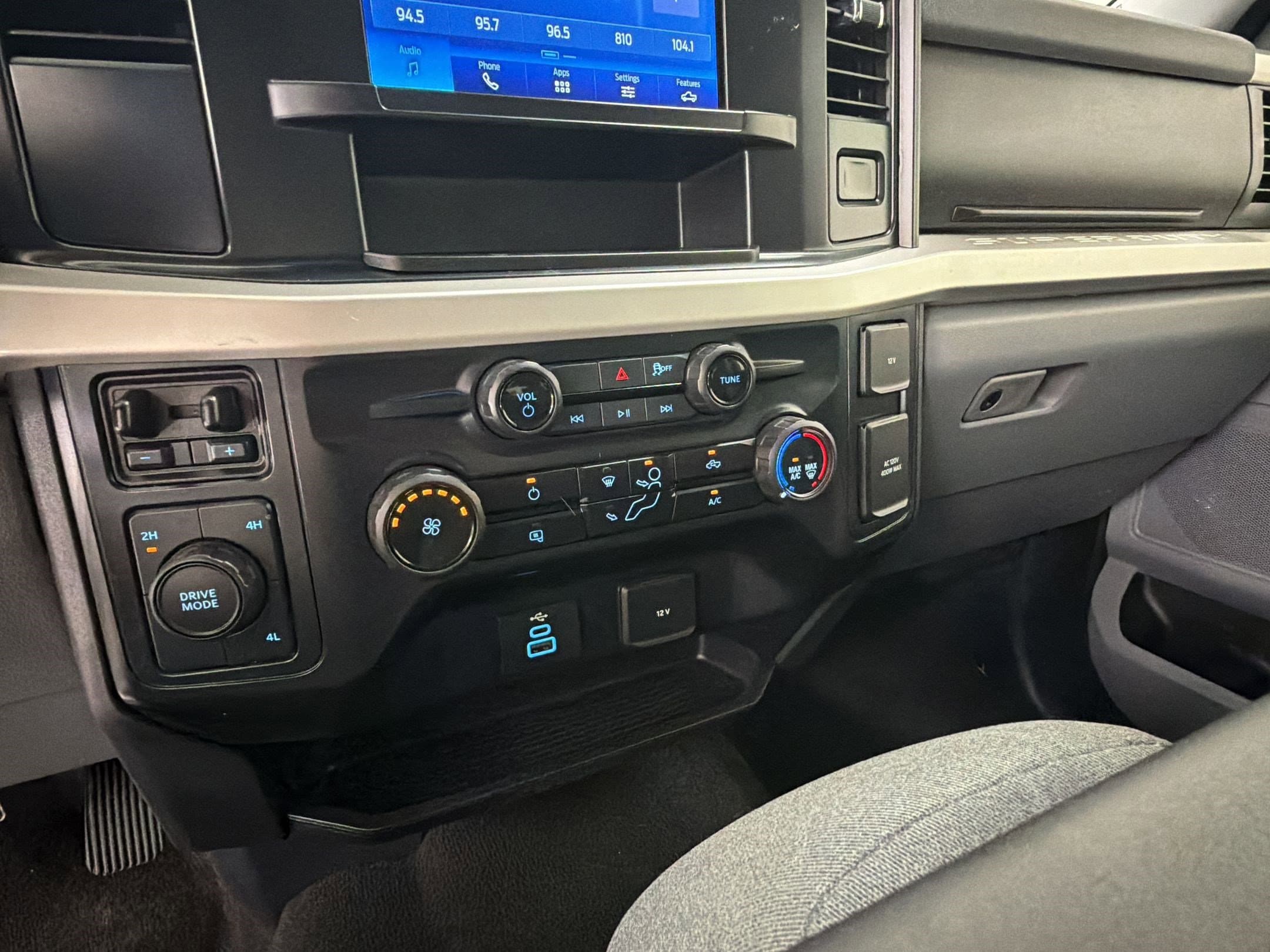 2025 Ford F-250 Super Duty XLT - Photo 25