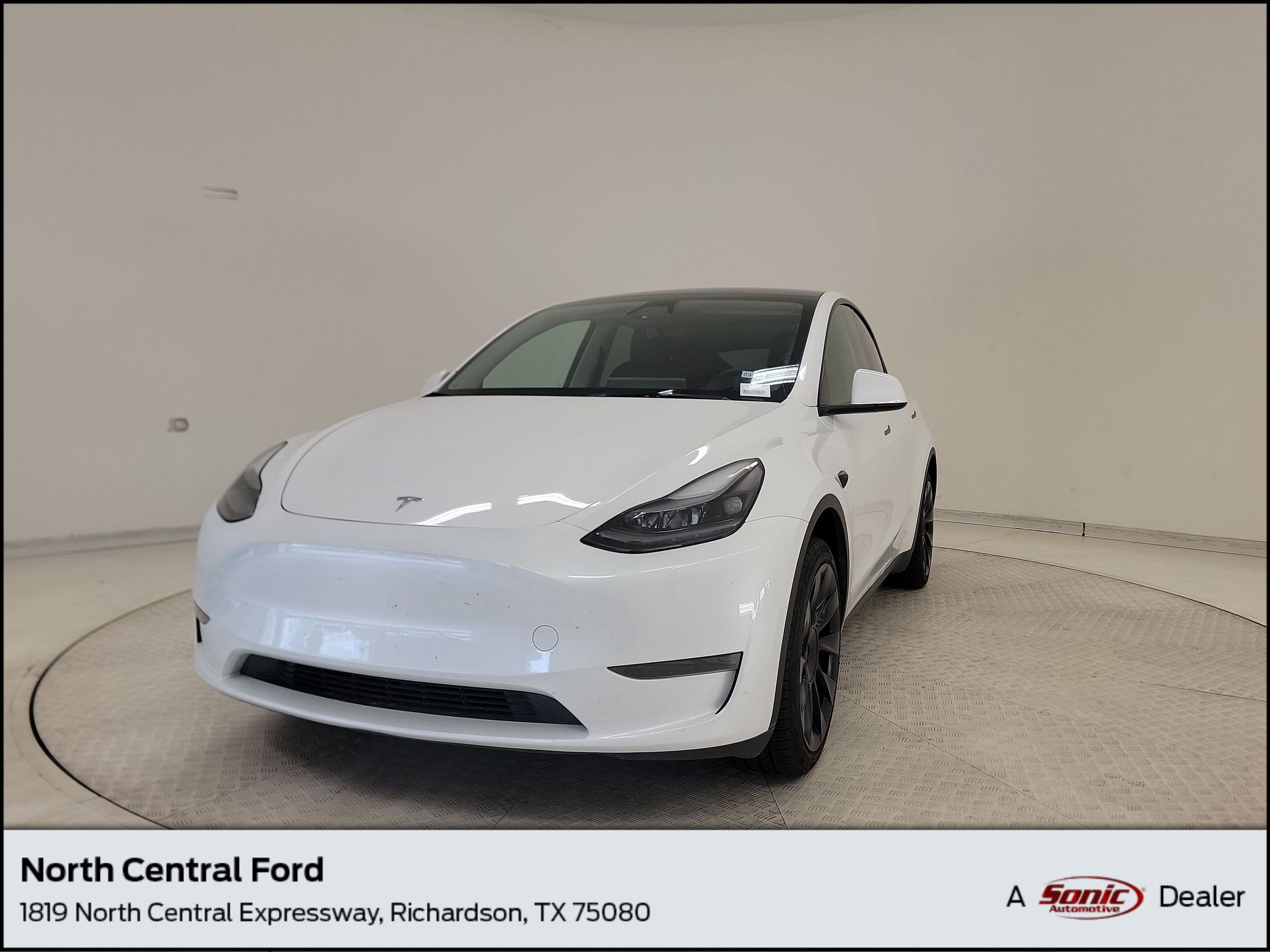 2024 Tesla Model Y's photo