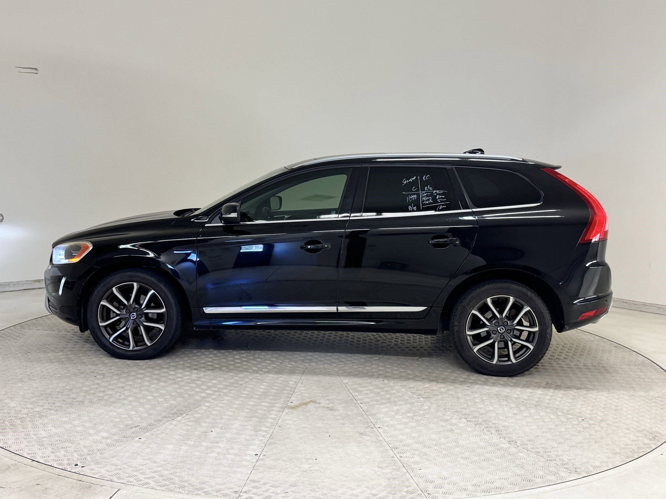 Used 2017 Volvo XC60 T6 Dynamic with VIN YV449MRR8H2042784 for sale in Richardson, TX