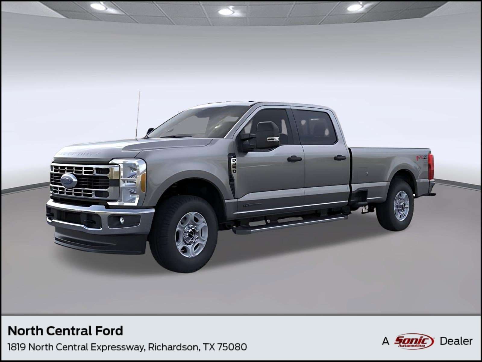 F-350 F-350&reg; XLT Truck Crew Cab