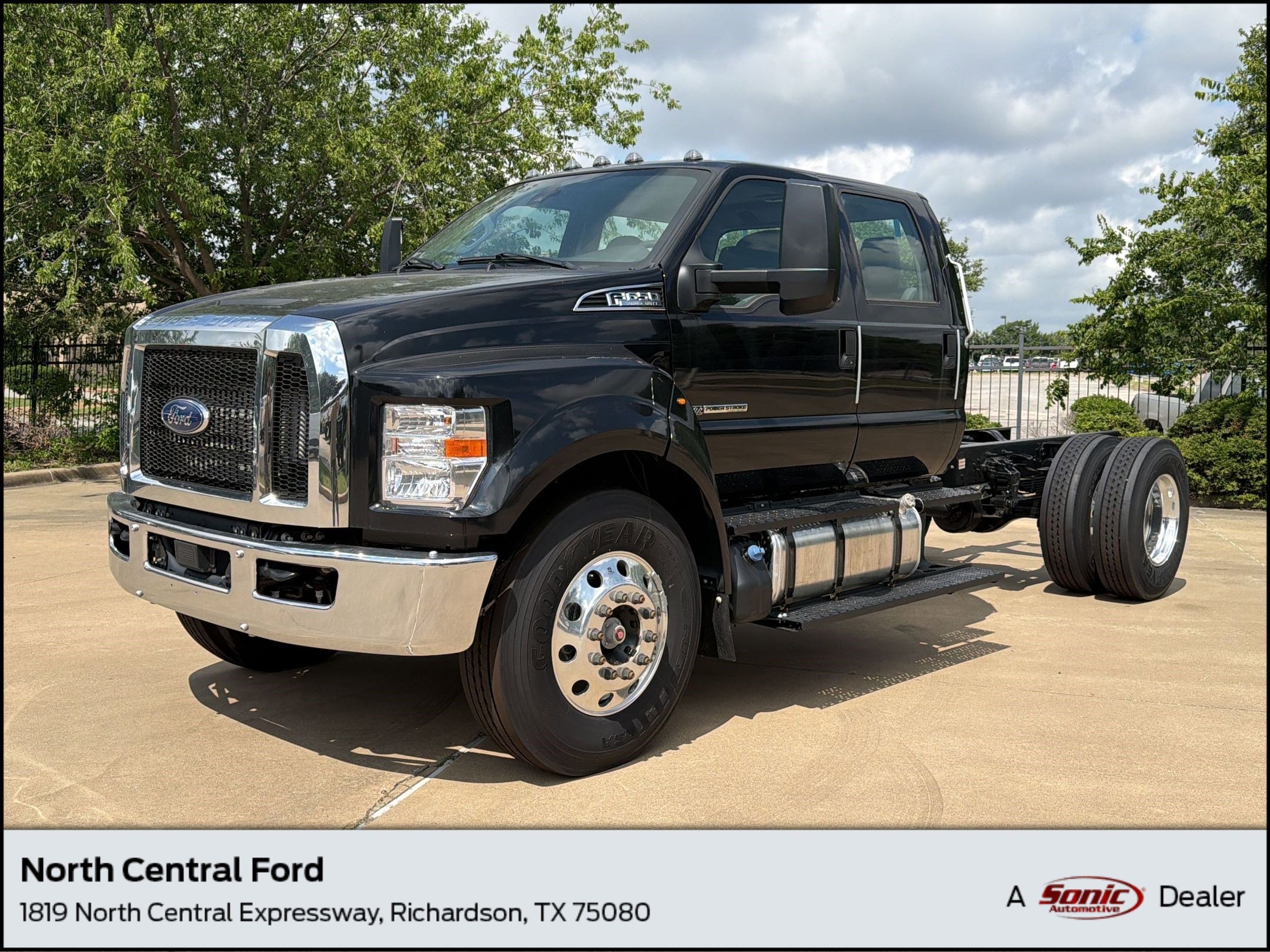 2027 Ford F-650's photo