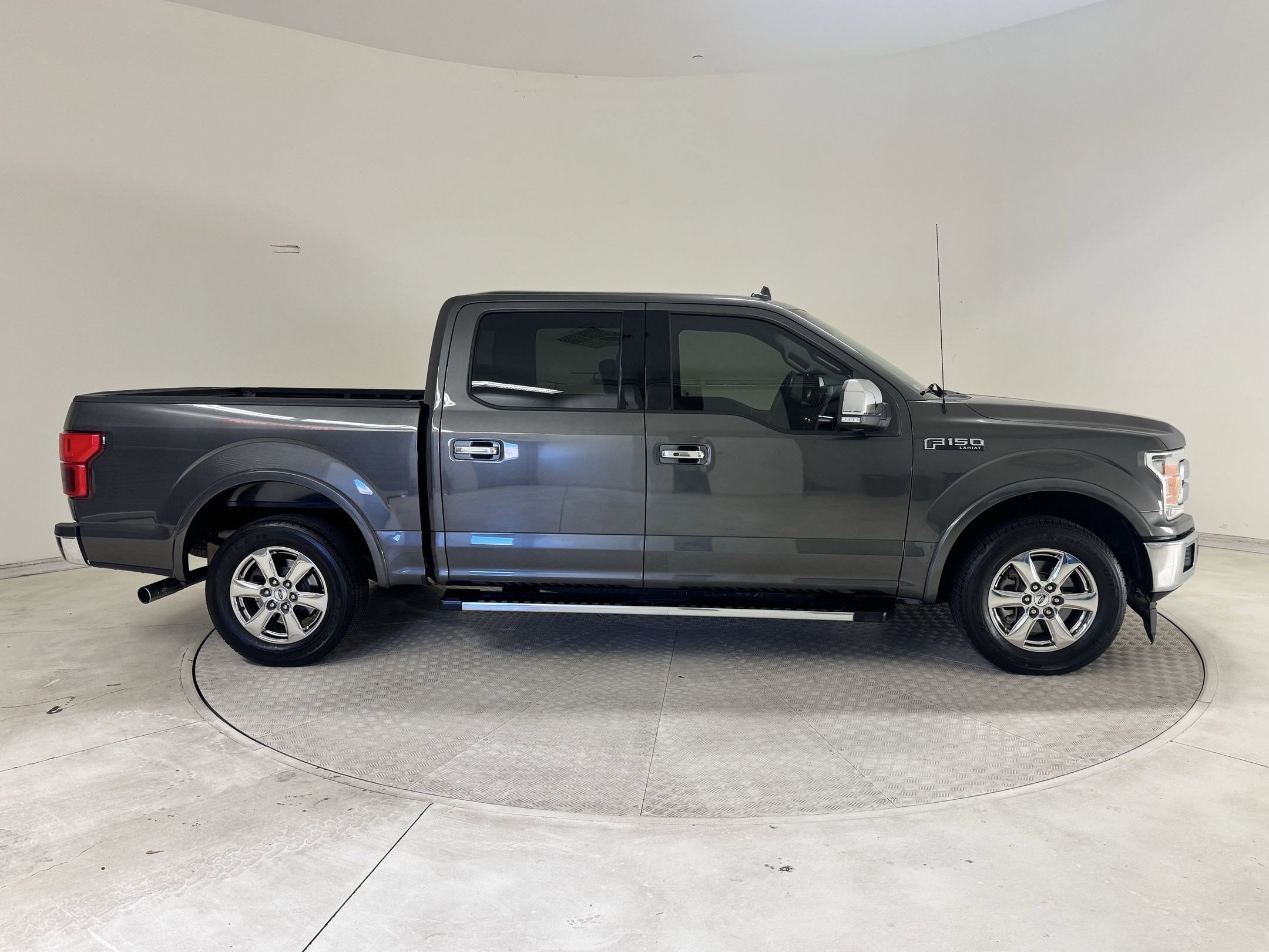 2018 Ford F-150 Lariat photo 4