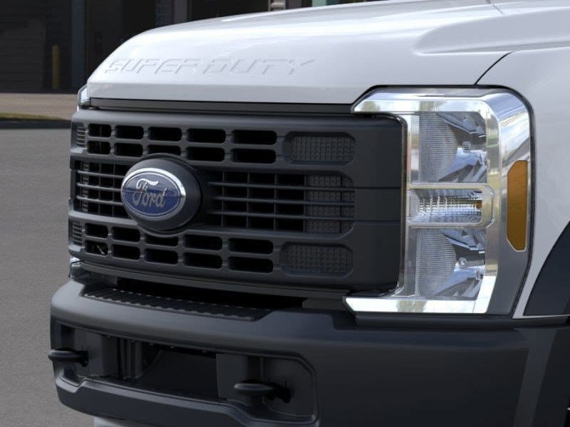 F-550 Chassis F-550&reg; XL Truck Regular Cab