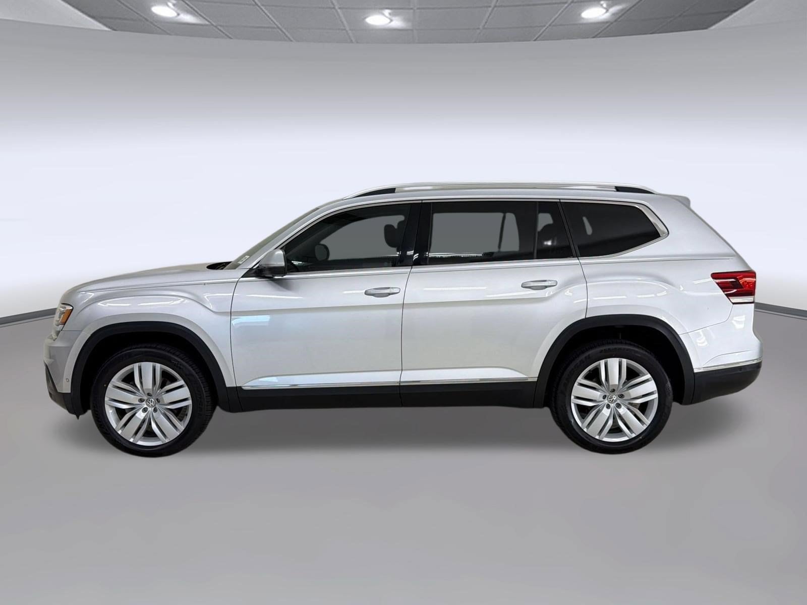 Used 2018 Volkswagen Atlas SEL Premium with VIN 1V2NR2CA9JC519364 for sale in Richardson, TX