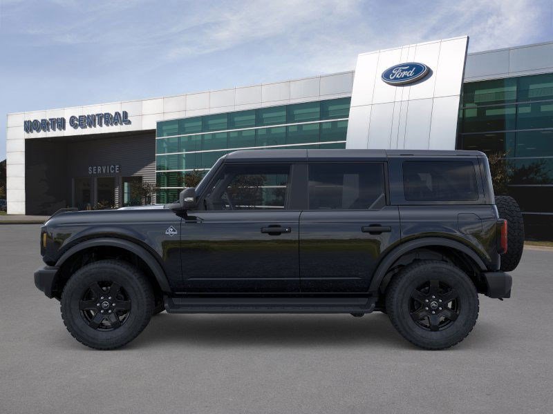 2025 Ford Bronco Outer Banks photo 3