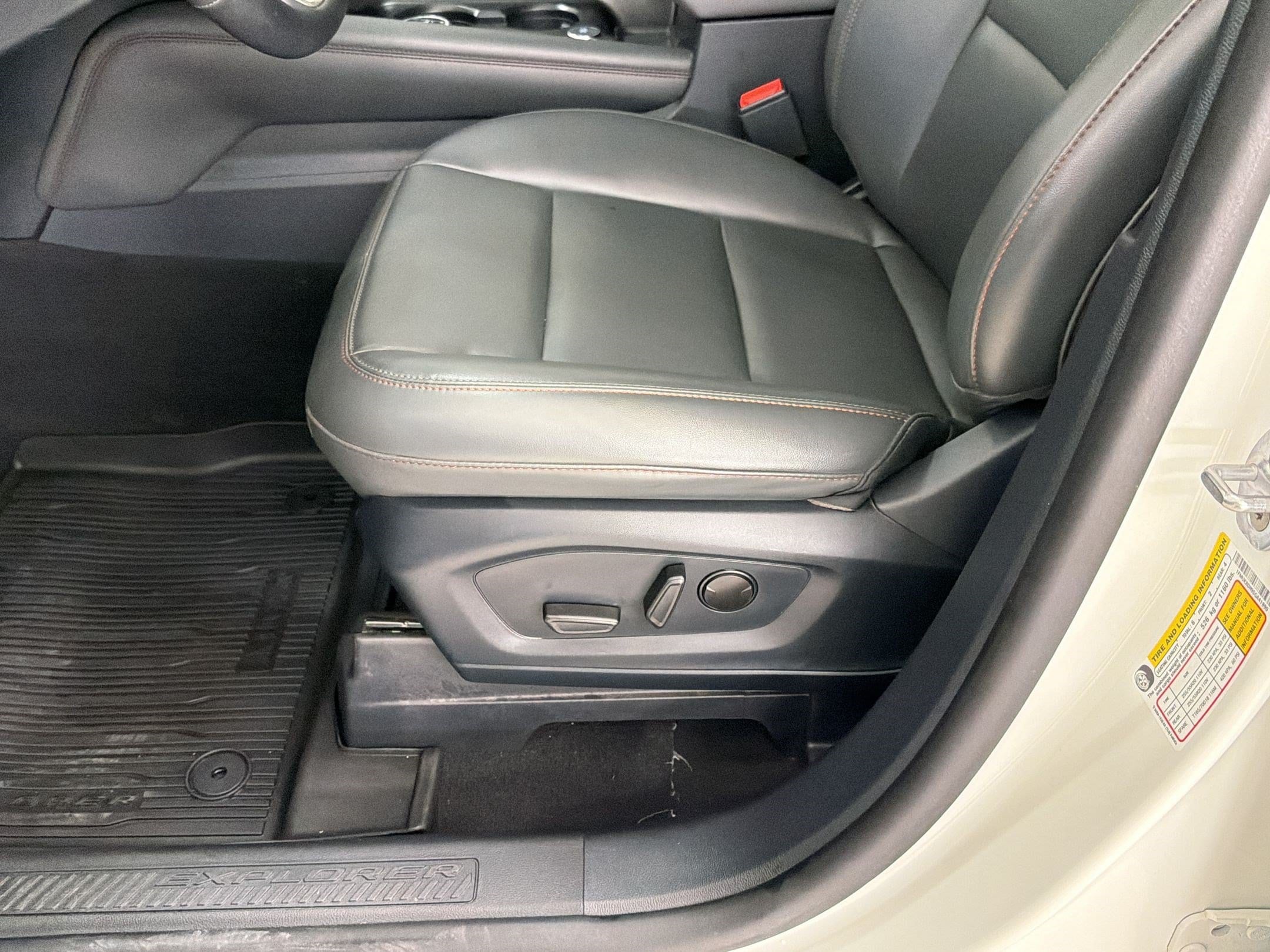 2025 Ford Explorer Active - Photo 15