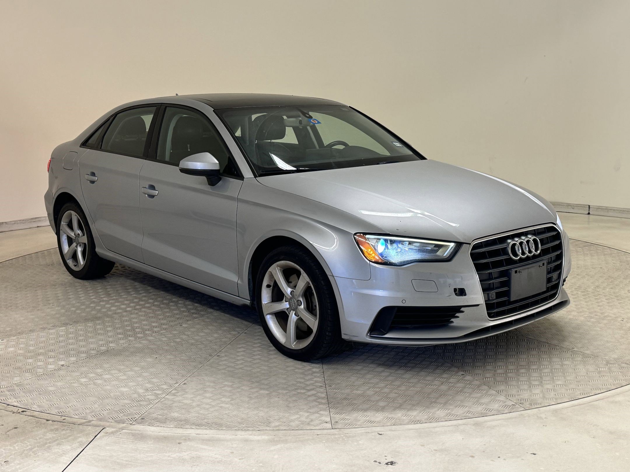 2016 Audi A3 1.8T Premium photo 3