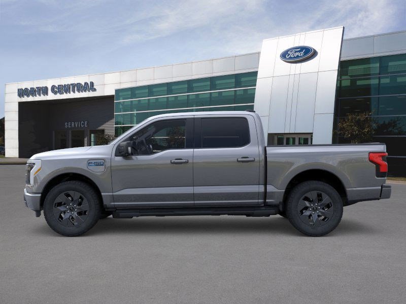 2025 Ford F-150 Lightning photo 3
