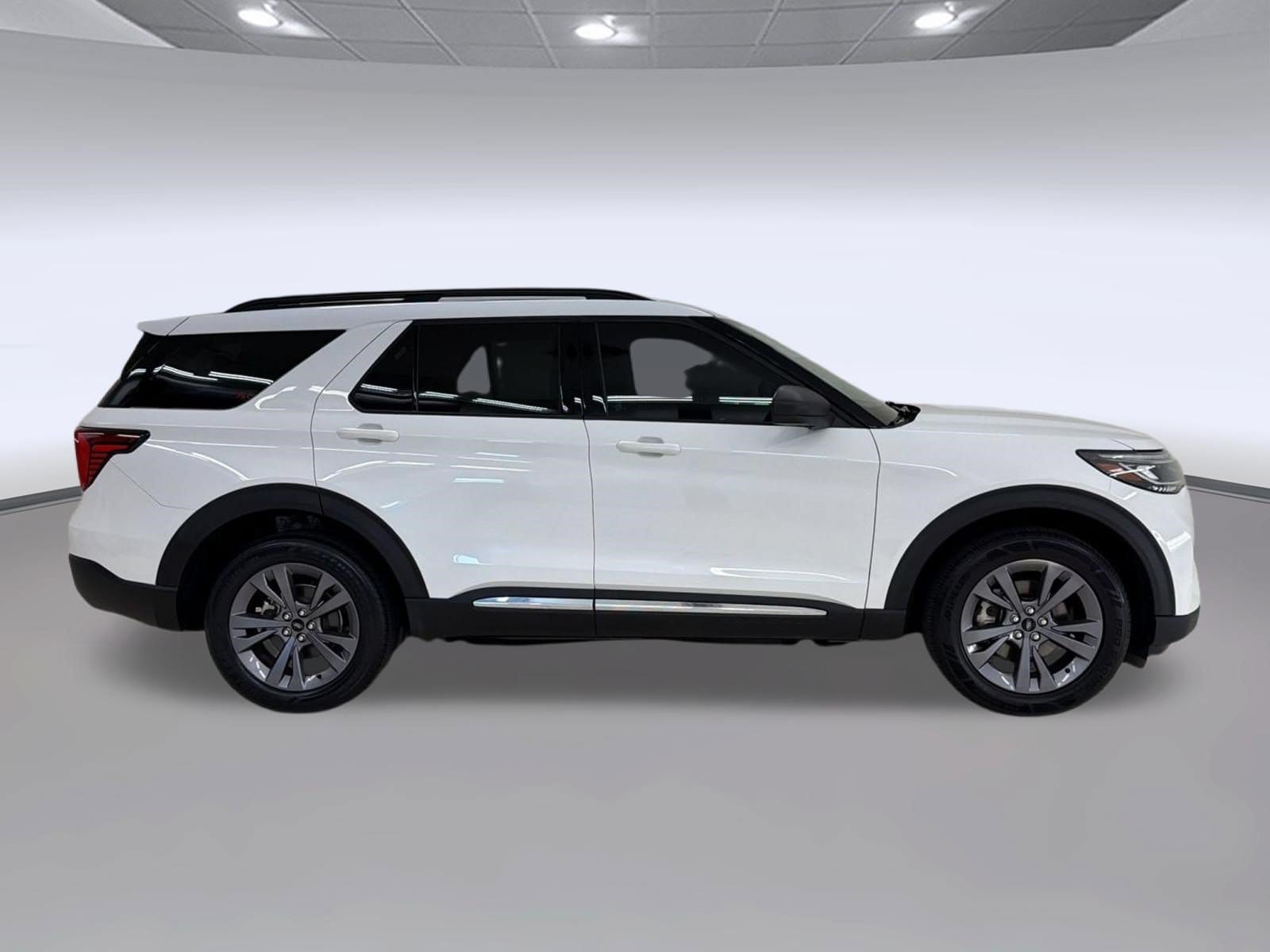 2025 Ford Explorer Active - Photo 8