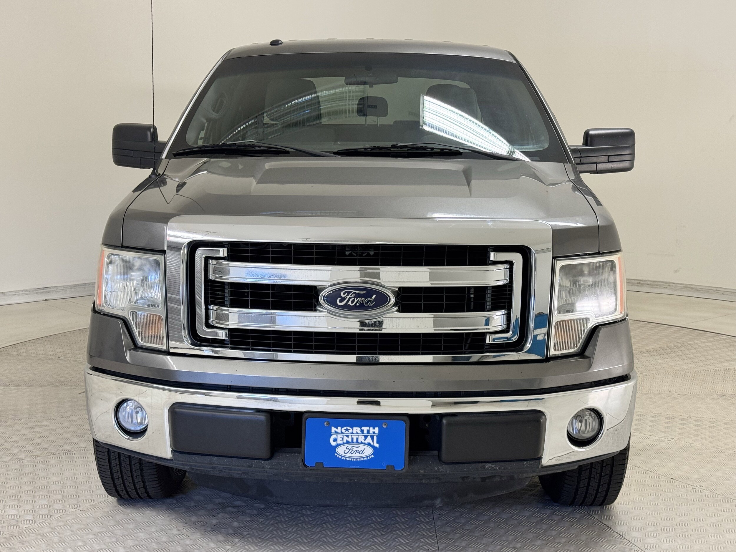 2013 Ford F-150 XLT photo 2