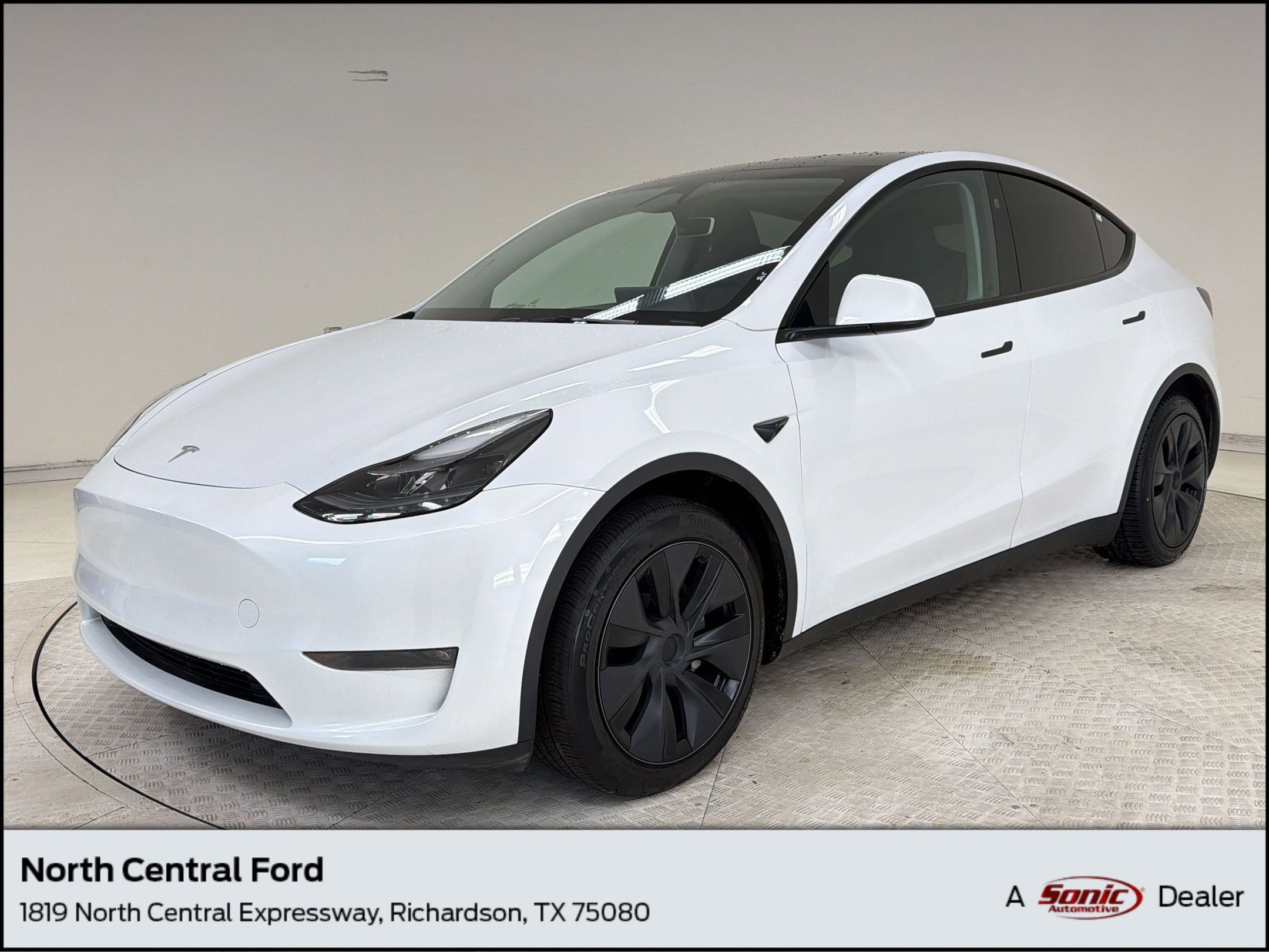 2024 Tesla Model Y Long Range Dual Motor All-Wheel Drive's photo