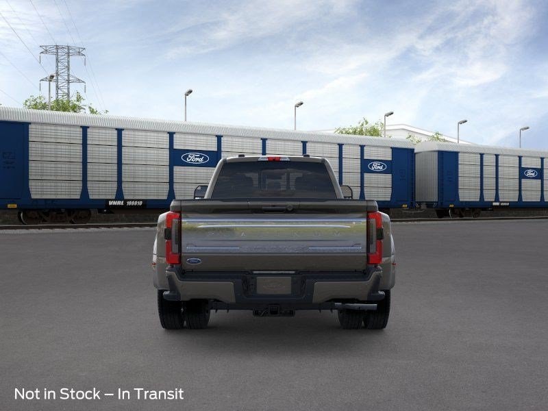 F-450 F-450&reg; Platinum&reg; Truck Crew Cab