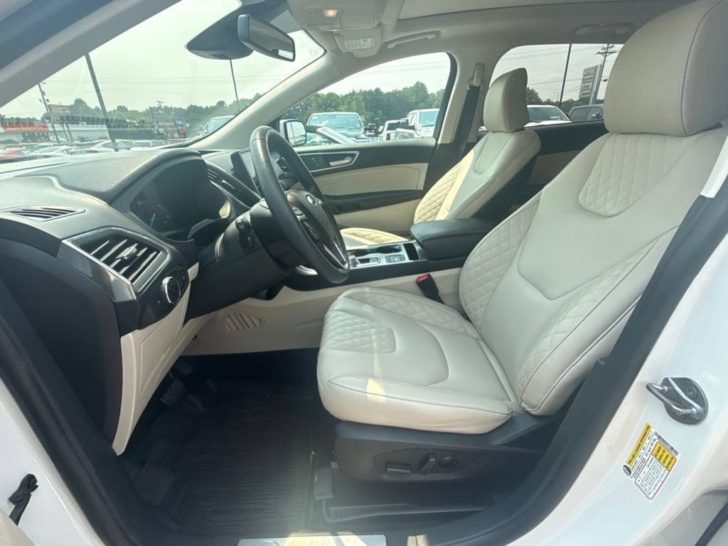2024 Ford Edge Titanium - Photo 13