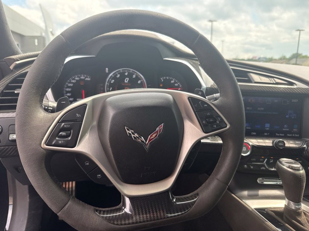 2017 Chevrolet Corvette 3LT - Photo 22