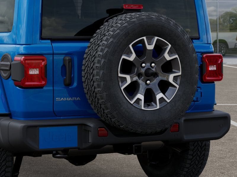 2025 Jeep Wrangler 4-Door Sahara - Photo 13