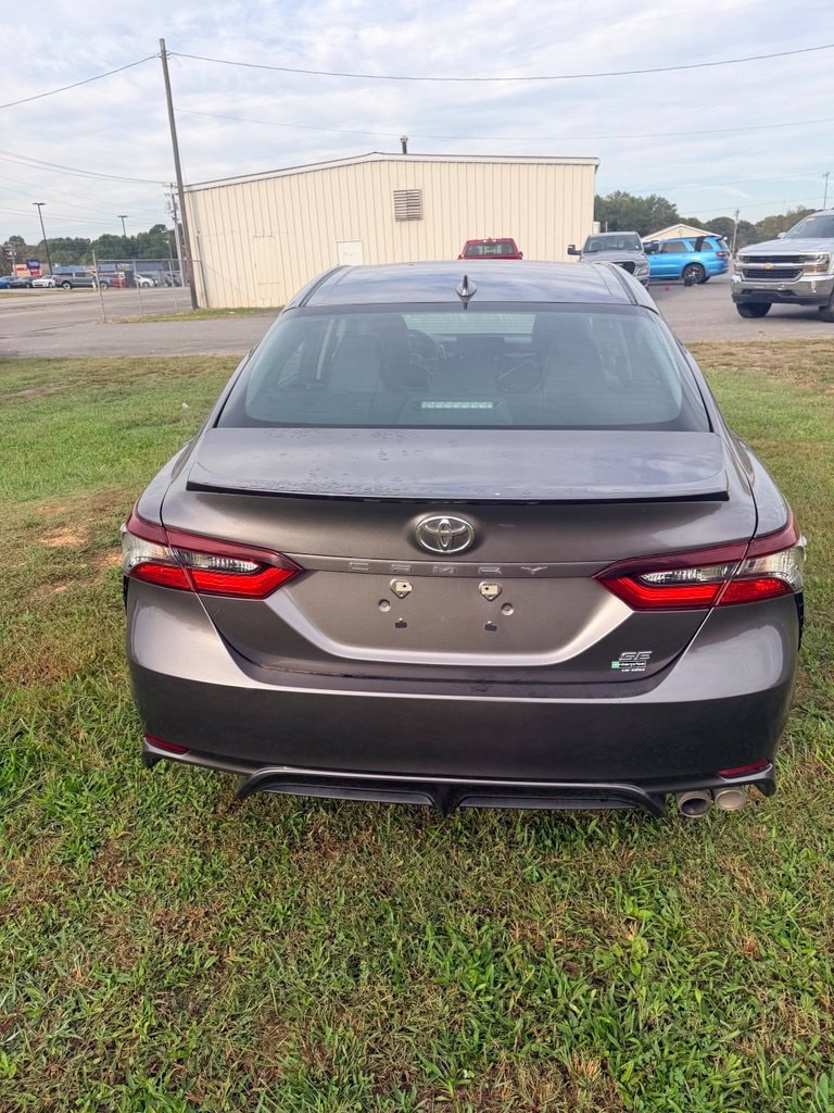 2023 Toyota Camry SE - Photo 6