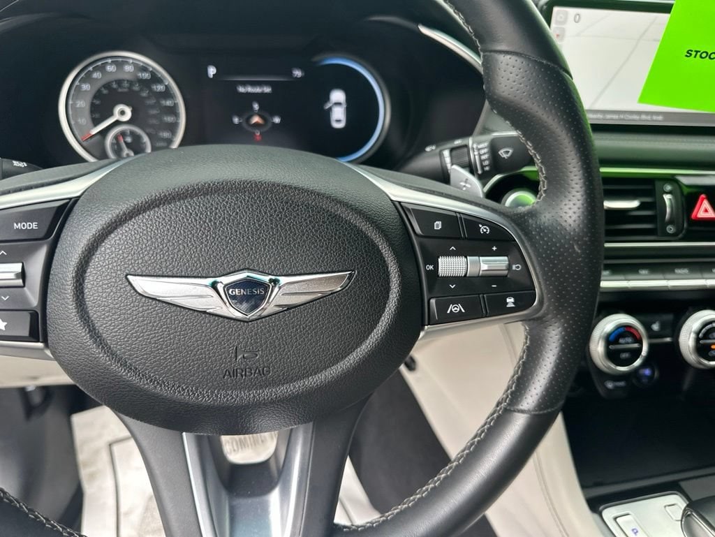 2023 GENESIS G70 Standard - Photo 15