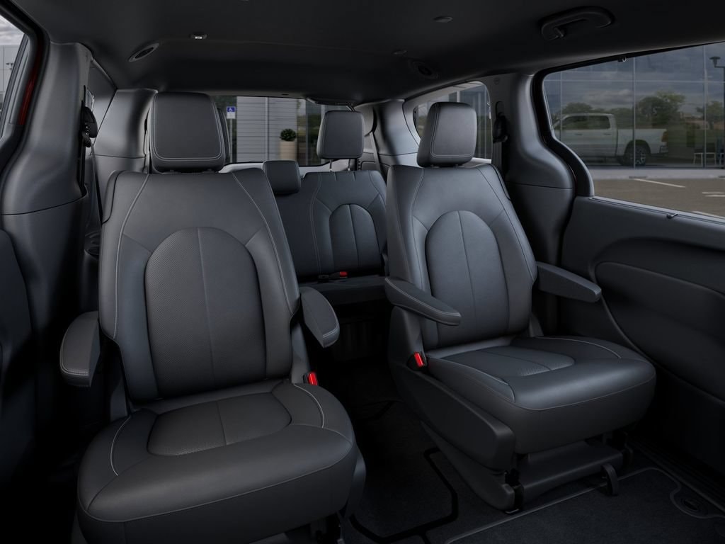 2026 Chrysler Pacifica Select - Photo 15