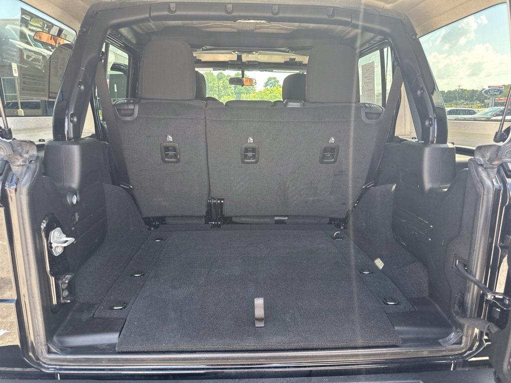 2023 Jeep Wrangler 4-Door Sport S - Photo 10