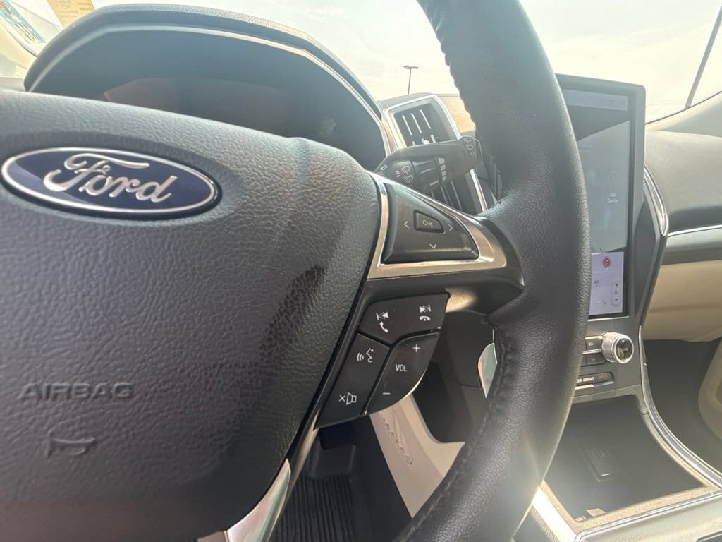 2024 Ford Edge Titanium - Photo 20