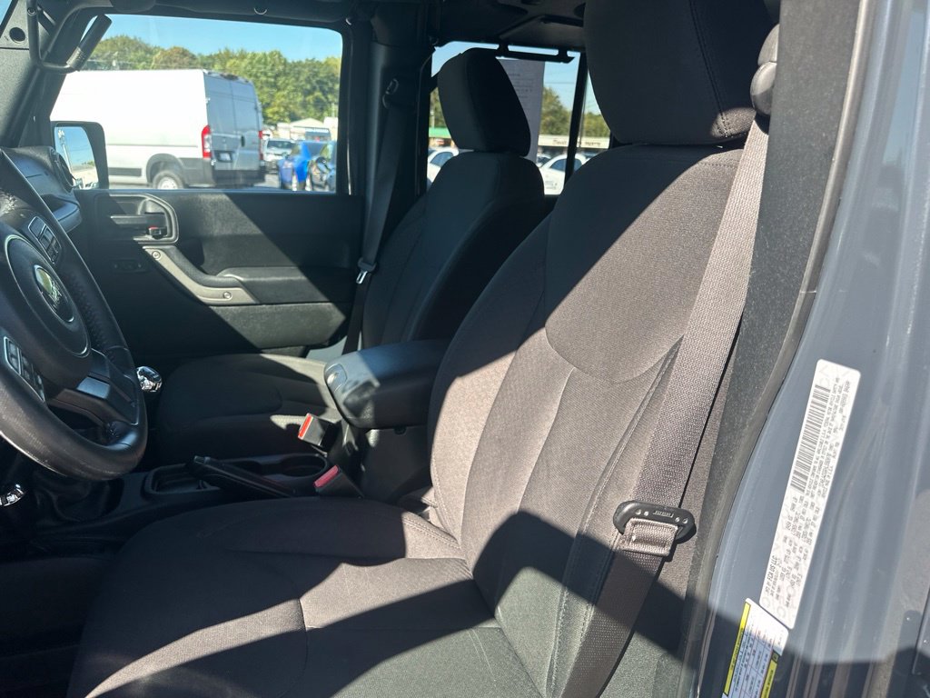 2017 Jeep Wrangler Unlimited Sport S - Photo 11