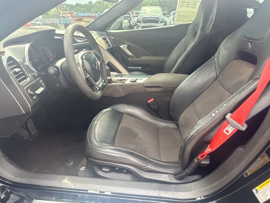 2017 Chevrolet Corvette 3LT - Photo 16