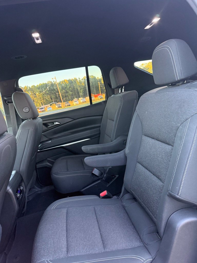 2025 Chevrolet Traverse LT - Photo 15