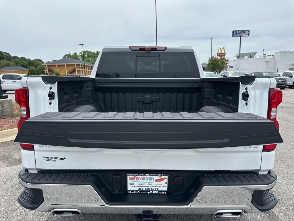 2026 Chevrolet Silverado 1500 LTZ - Photo 9
