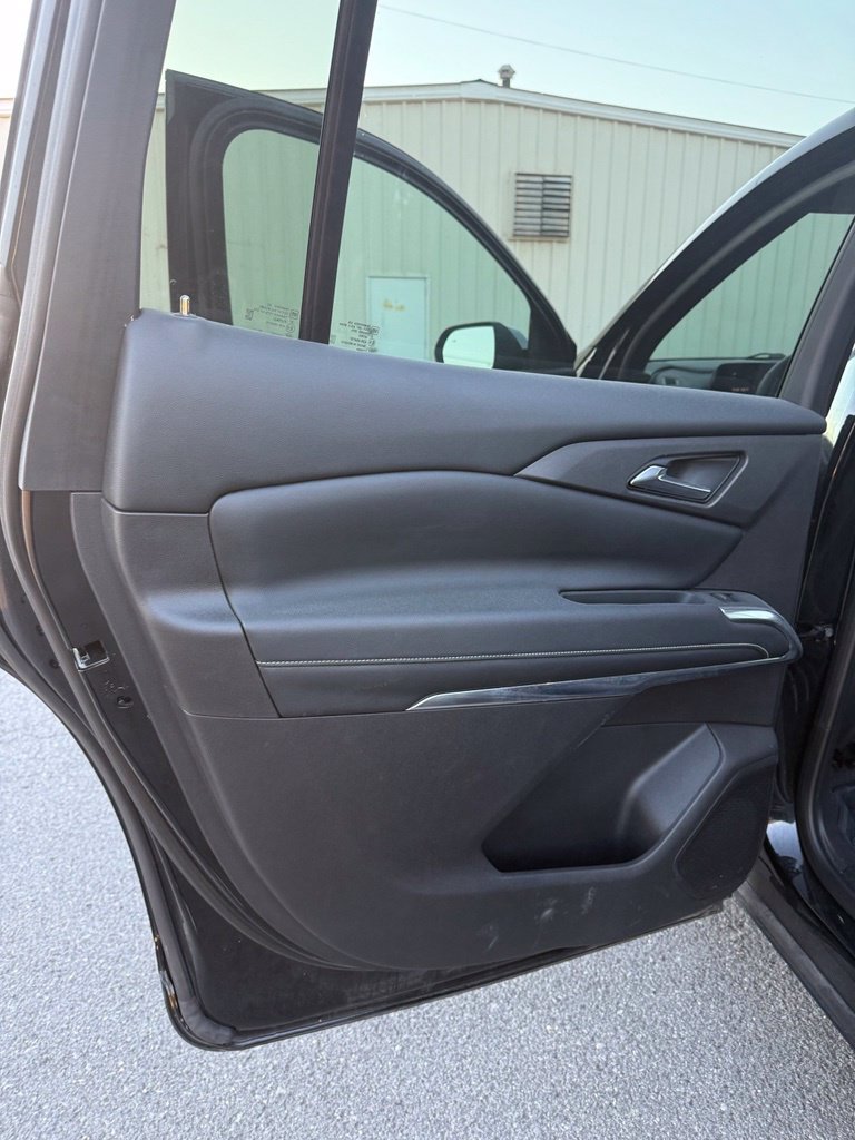 2025 Chevrolet Traverse LT - Photo 12