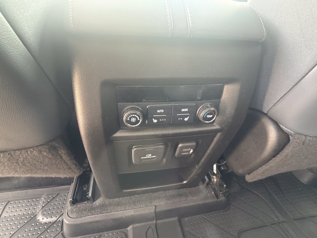 2021 Chevrolet Traverse Premier - Photo 35