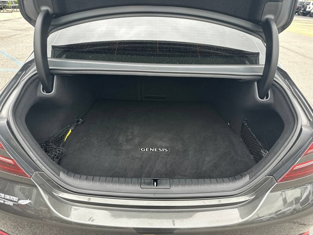 2023 GENESIS G70 Standard - Photo 8