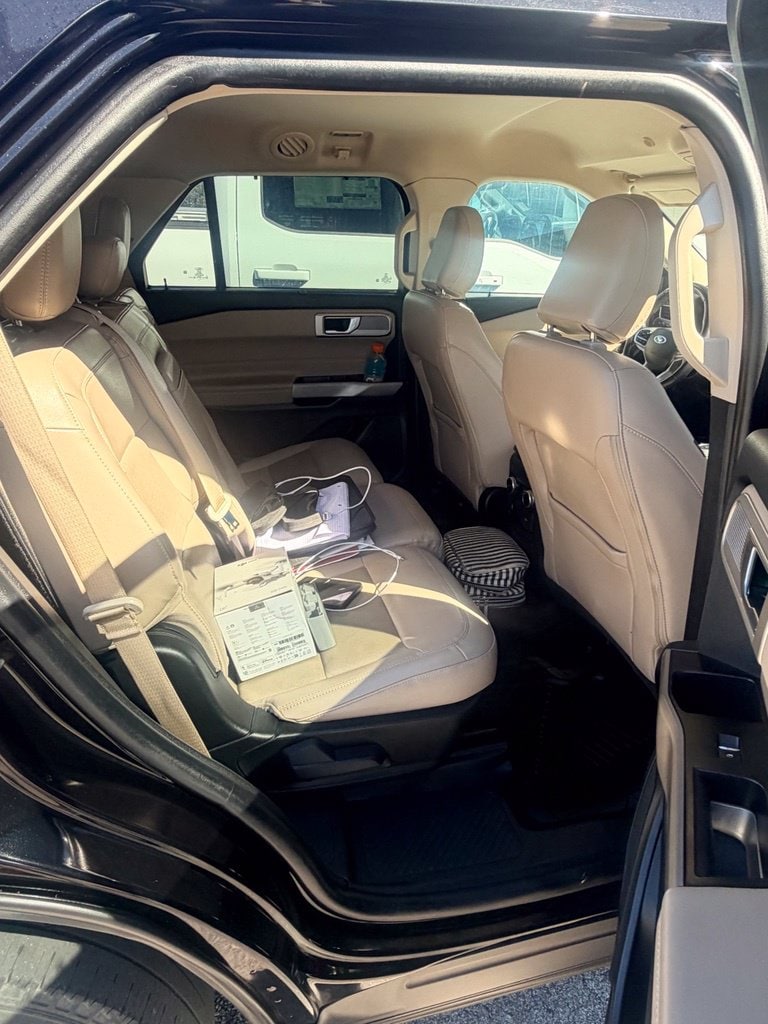 2023 Ford Explorer Limited - Photo 8