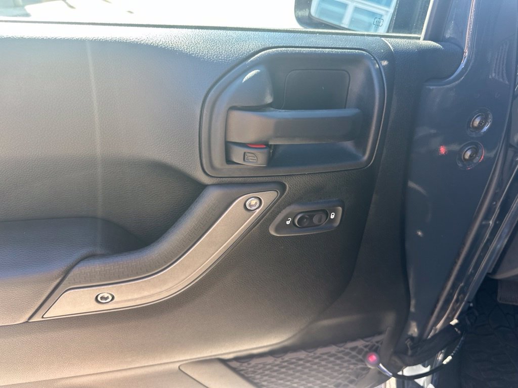 2017 Jeep Wrangler Unlimited Sport S - Photo 14