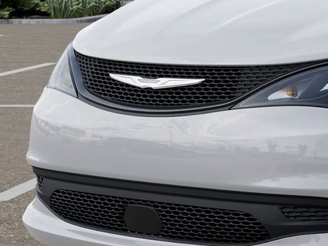 2026 Chrysler Voyager LX - Photo 14