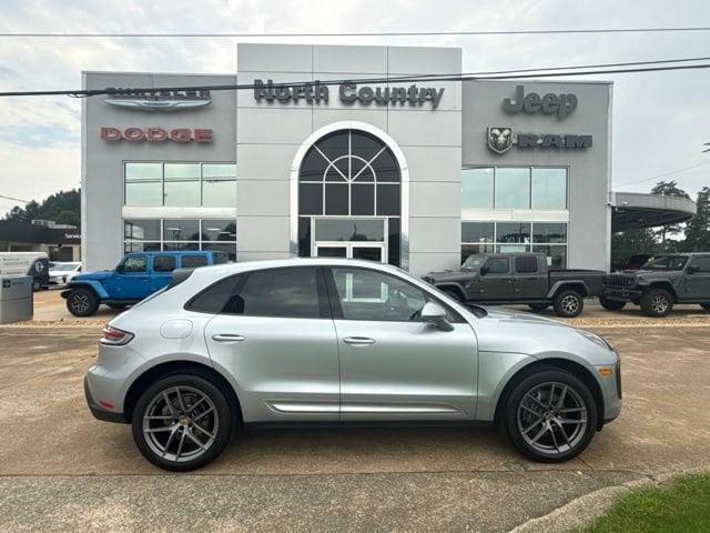 2025 Porsche Macan