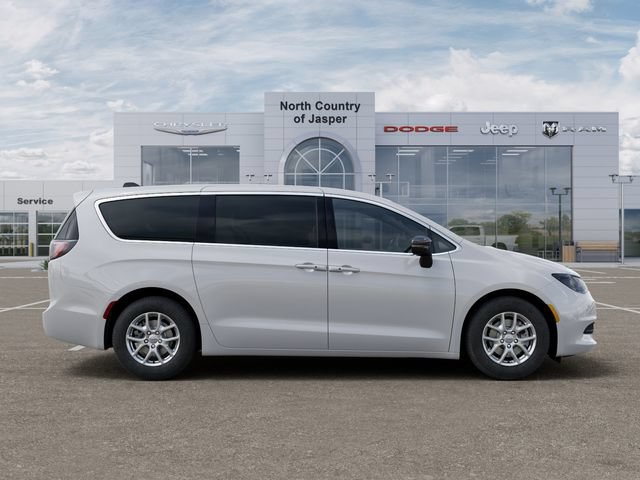 2026 Chrysler Voyager LX - Photo 28