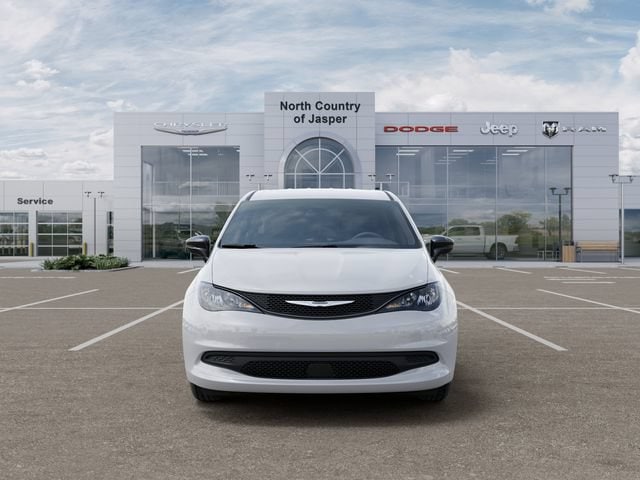 2026 Chrysler Voyager LX - Photo 6