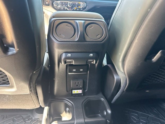 Photo 38