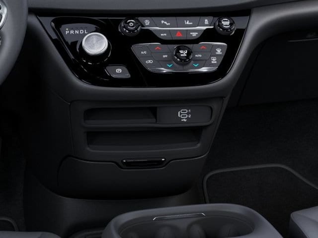 2026 Chrysler Voyager LX - Photo 24