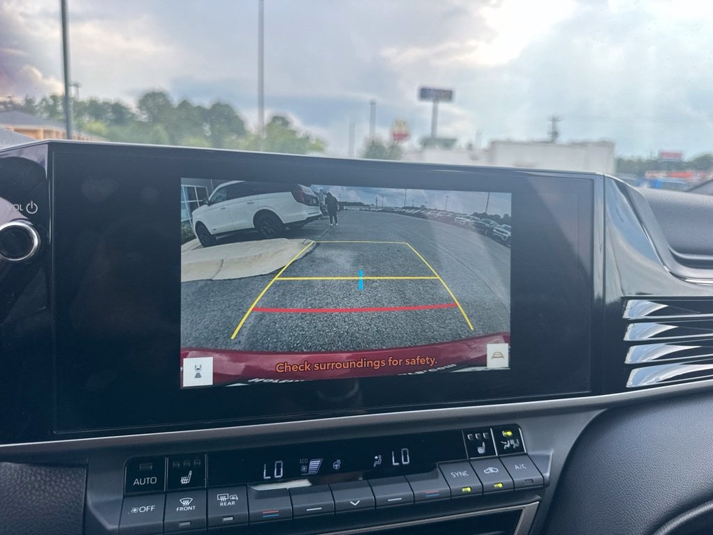 2026 Toyota Camry XSE - Photo 19