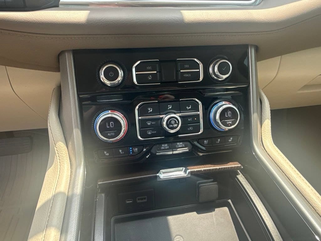 2021 GMC Yukon Denali - Photo 30