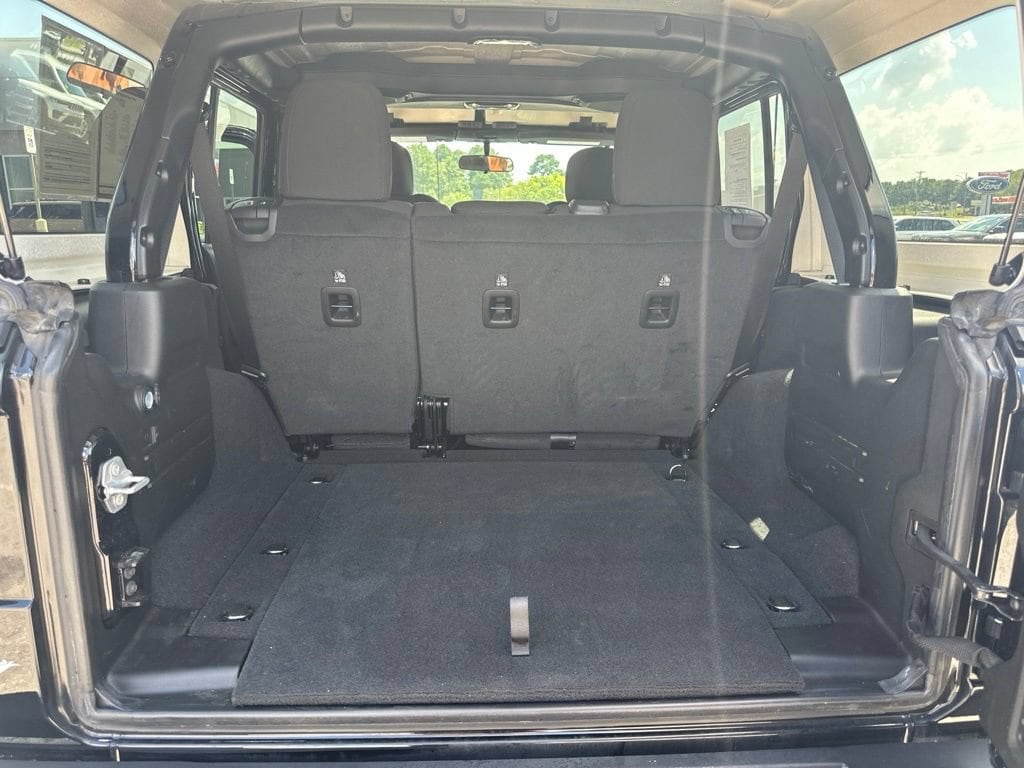 2023 Jeep Wrangler 4-Door Sport - Photo 10