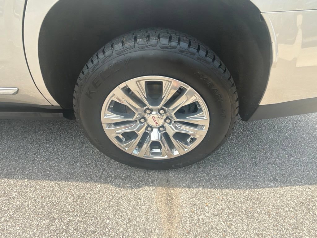 2021 GMC Yukon Denali - Photo 13