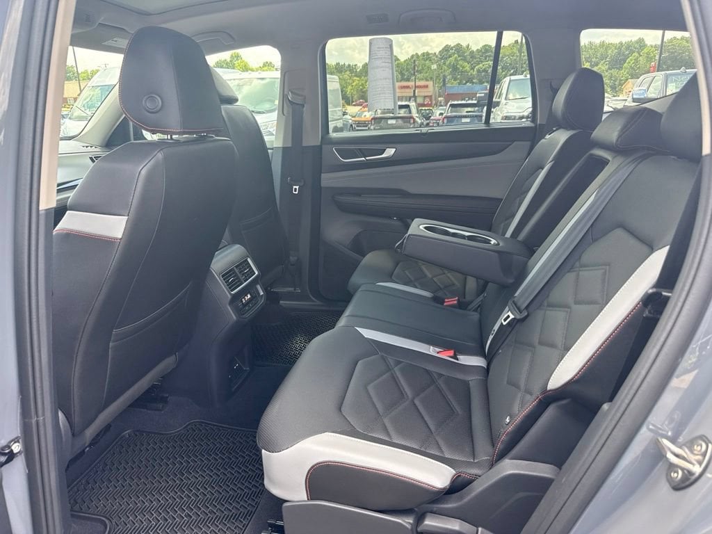 2025 Volkswagen Atlas Atlas Peak Edition - Photo 29