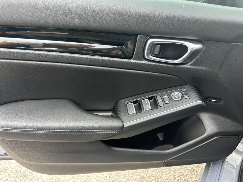 2024 Honda Civic Touring - Photo 10