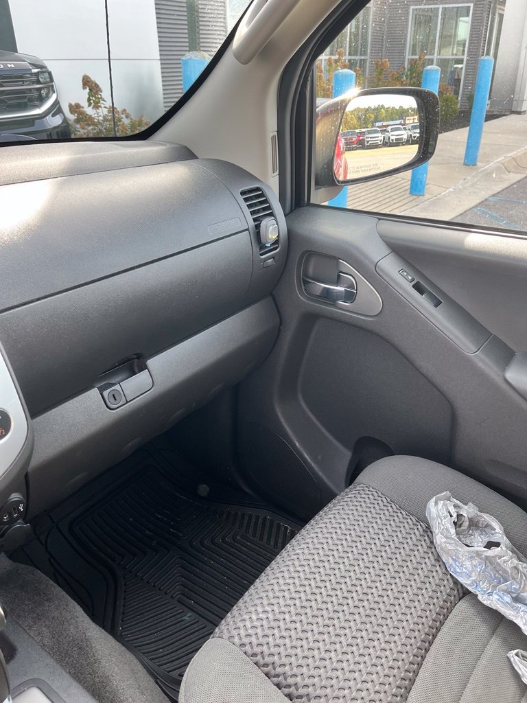 2017 Nissan Frontier SV - Photo 6