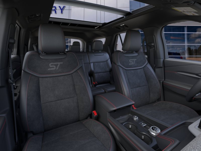2026 Ford Explorer ST - Photo 13