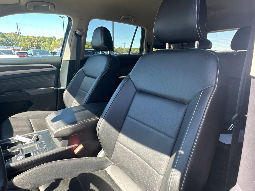 2023 Volkswagen Atlas SE - Photo 16