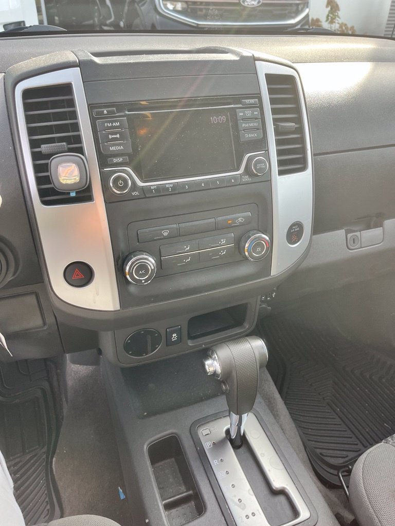 2017 Nissan Frontier SV - Photo 7